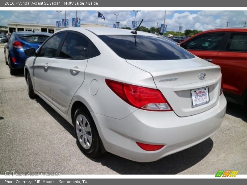 Misty Beige / Beige 2016 Hyundai Accent SE Sedan