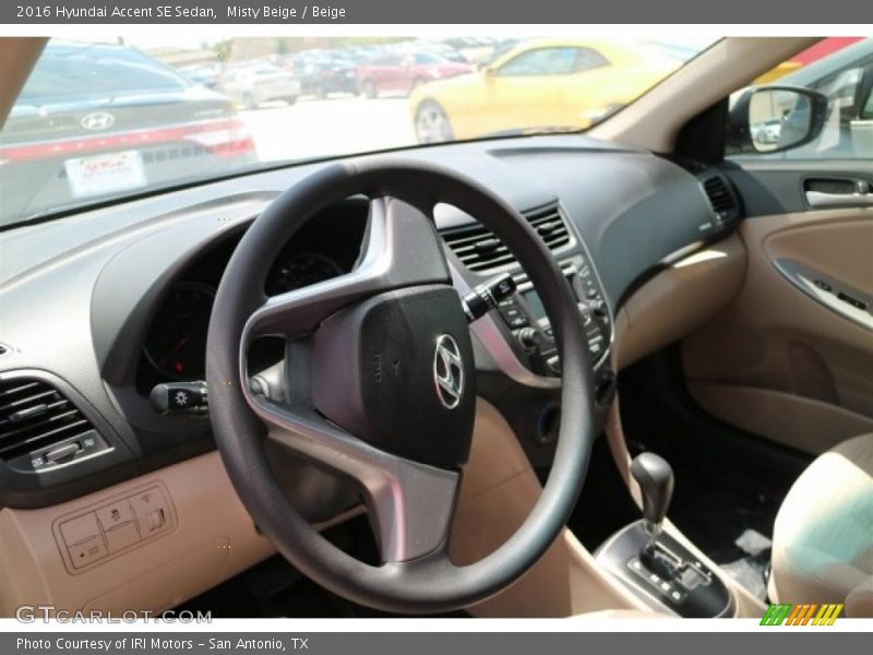 Misty Beige / Beige 2016 Hyundai Accent SE Sedan