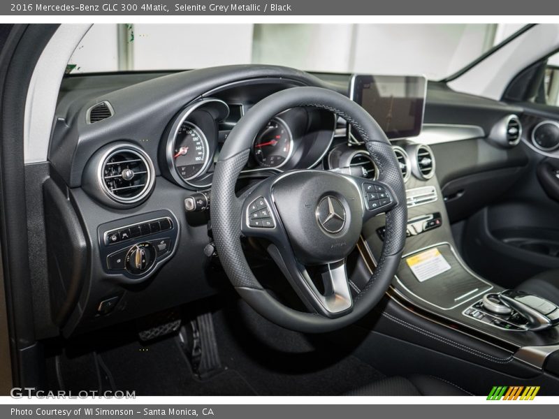 Selenite Grey Metallic / Black 2016 Mercedes-Benz GLC 300 4Matic
