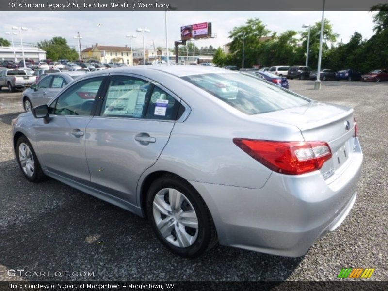 Ice Silver Metallic / Warm Ivory 2016 Subaru Legacy 2.5i