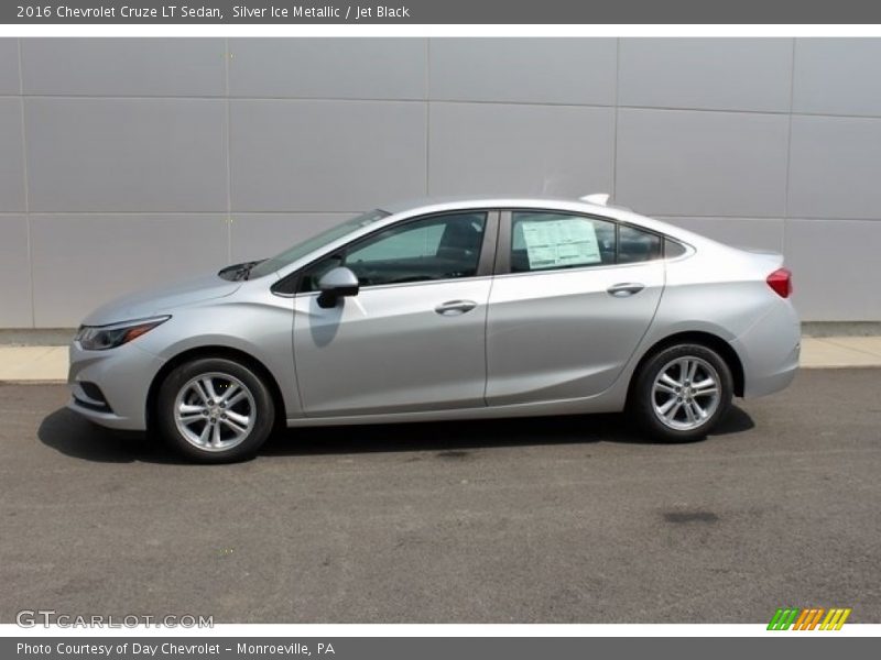 Silver Ice Metallic / Jet Black 2016 Chevrolet Cruze LT Sedan