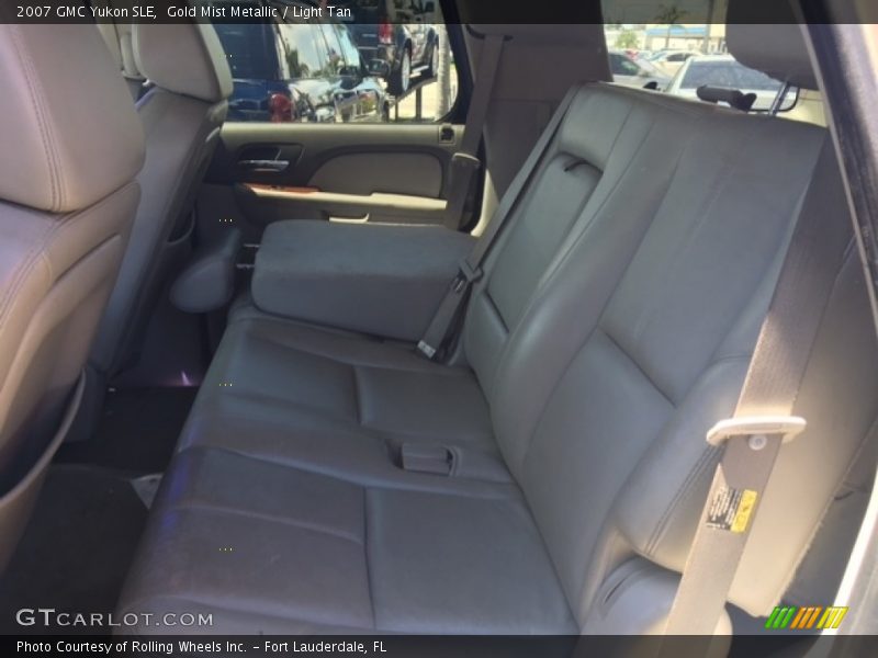 Gold Mist Metallic / Light Tan 2007 GMC Yukon SLE