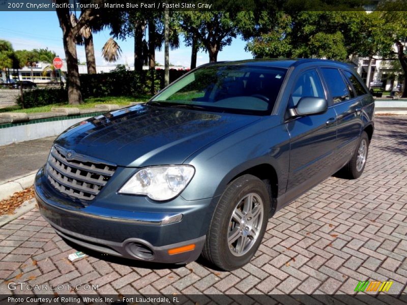 Front 3/4 View of 2007 Pacifica Touring