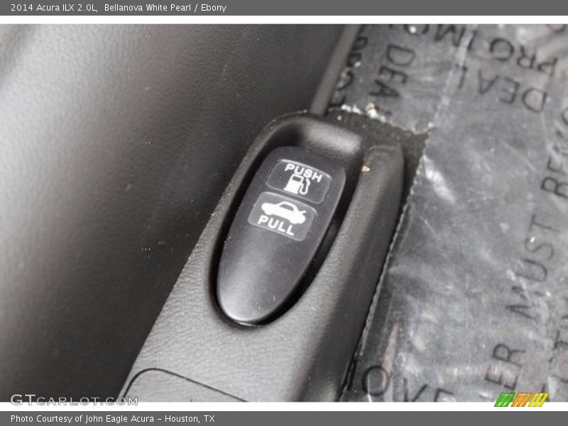 Bellanova White Pearl / Ebony 2014 Acura ILX 2.0L