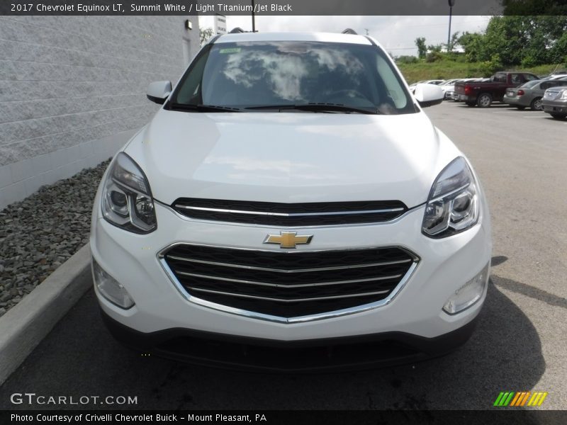 Summit White / Light Titanium/Jet Black 2017 Chevrolet Equinox LT