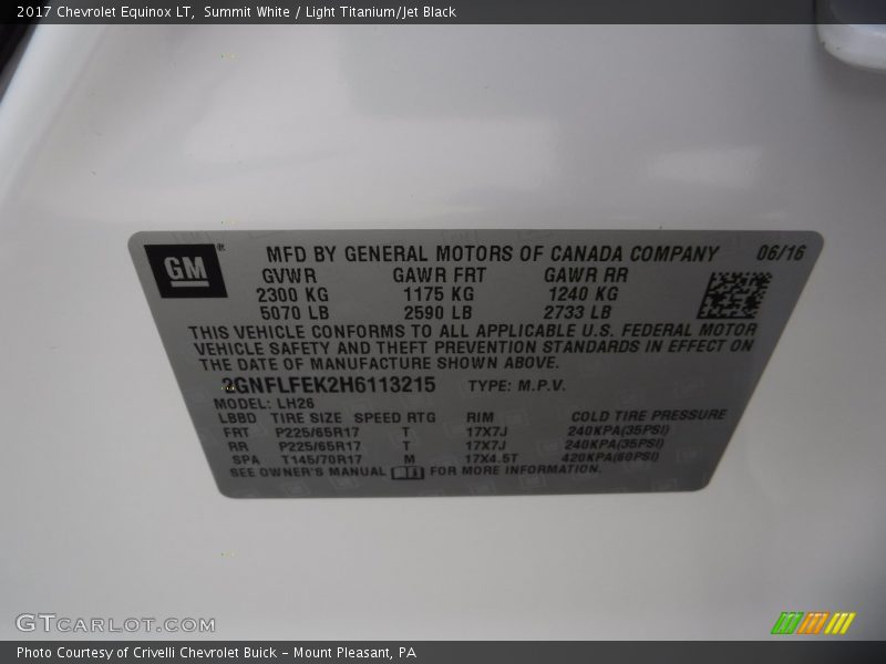Summit White / Light Titanium/Jet Black 2017 Chevrolet Equinox LT