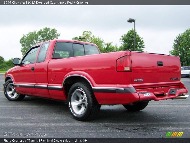 Apple Red / Graphite 1996 Chevrolet S10 LS Extended Cab