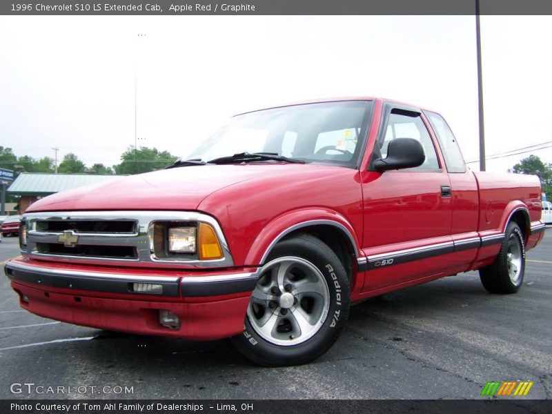 Apple Red / Graphite 1996 Chevrolet S10 LS Extended Cab
