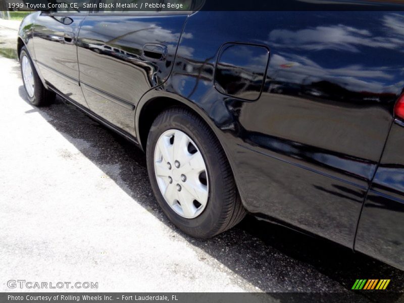 Satin Black Metallic / Pebble Beige 1999 Toyota Corolla CE