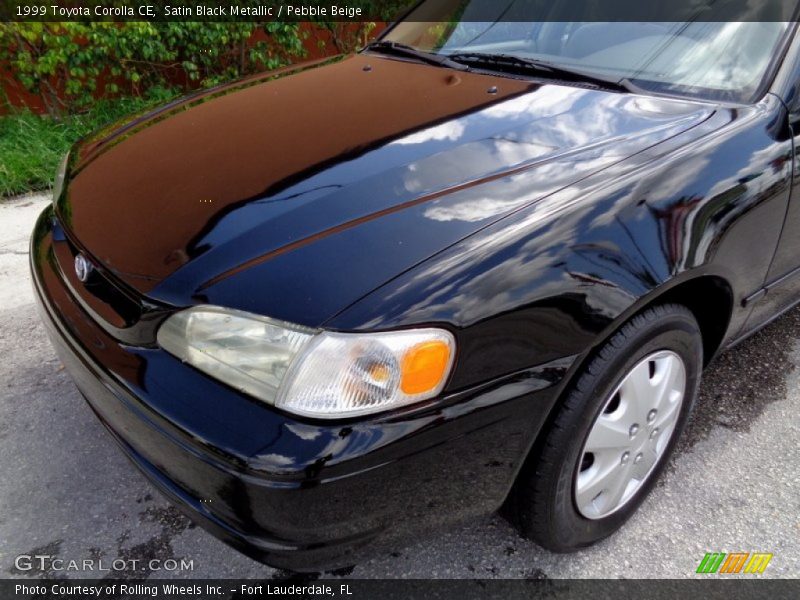 Satin Black Metallic / Pebble Beige 1999 Toyota Corolla CE