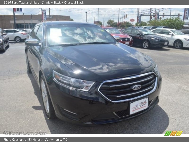 Shadow Black / Charcoal Black 2016 Ford Taurus Limited