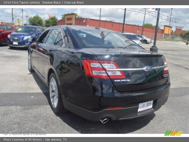 Shadow Black / Charcoal Black 2016 Ford Taurus Limited