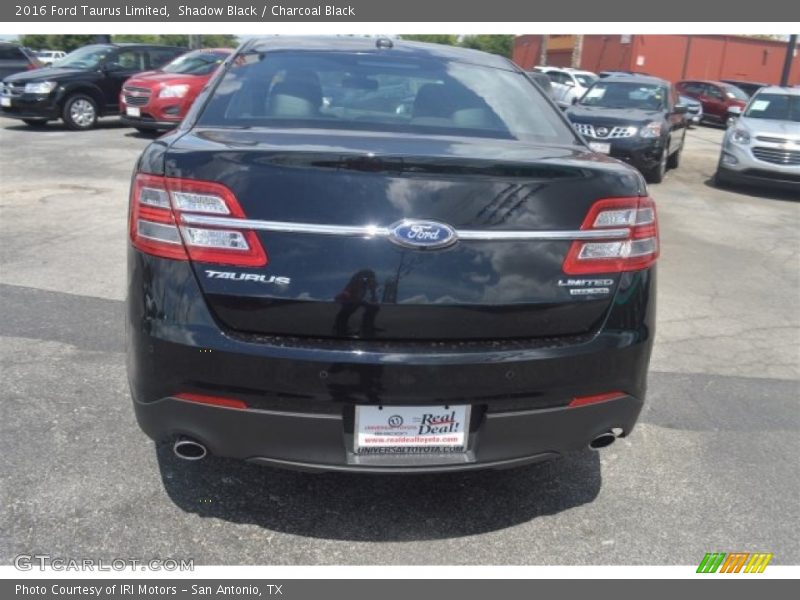 Shadow Black / Charcoal Black 2016 Ford Taurus Limited