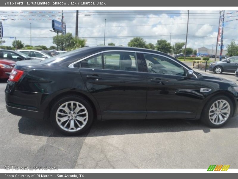 Shadow Black / Charcoal Black 2016 Ford Taurus Limited