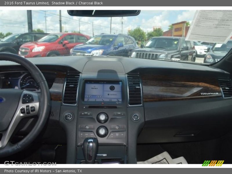 Shadow Black / Charcoal Black 2016 Ford Taurus Limited