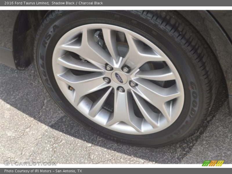 Shadow Black / Charcoal Black 2016 Ford Taurus Limited
