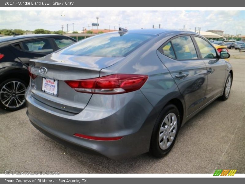 Gray / Gray 2017 Hyundai Elantra SE
