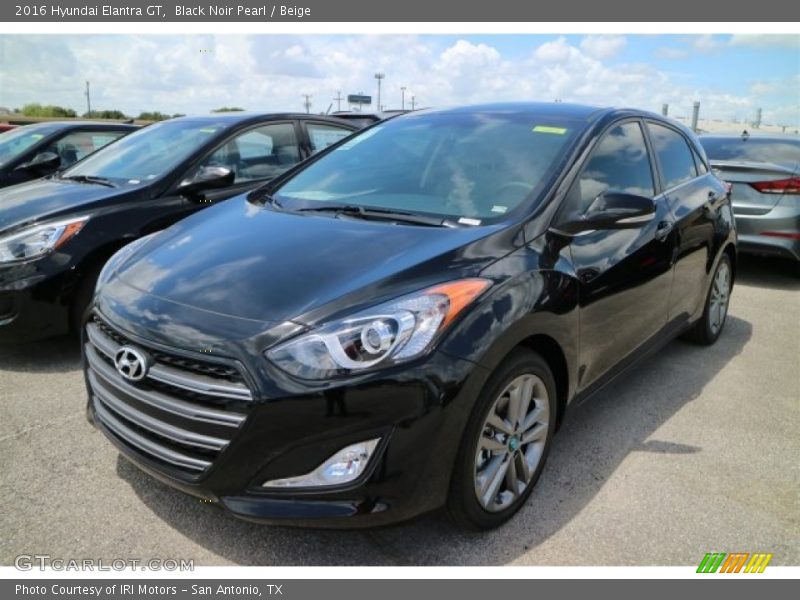 Black Noir Pearl / Beige 2016 Hyundai Elantra GT