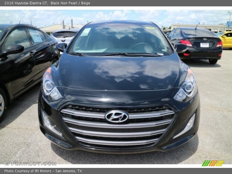 Black Noir Pearl / Beige 2016 Hyundai Elantra GT
