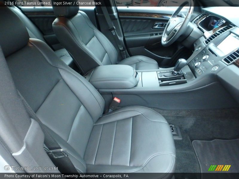 Ingot Silver / Charcoal Black 2016 Ford Taurus Limited