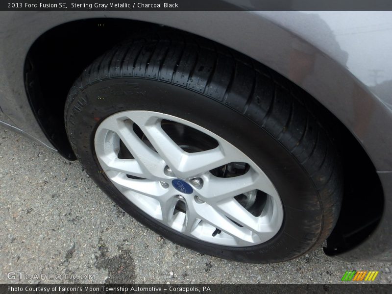 Sterling Gray Metallic / Charcoal Black 2013 Ford Fusion SE