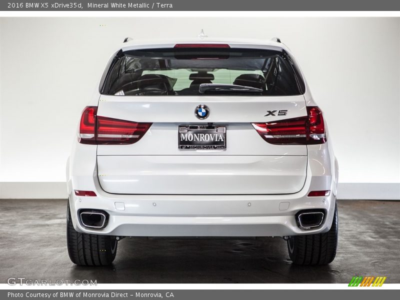 Mineral White Metallic / Terra 2016 BMW X5 xDrive35d