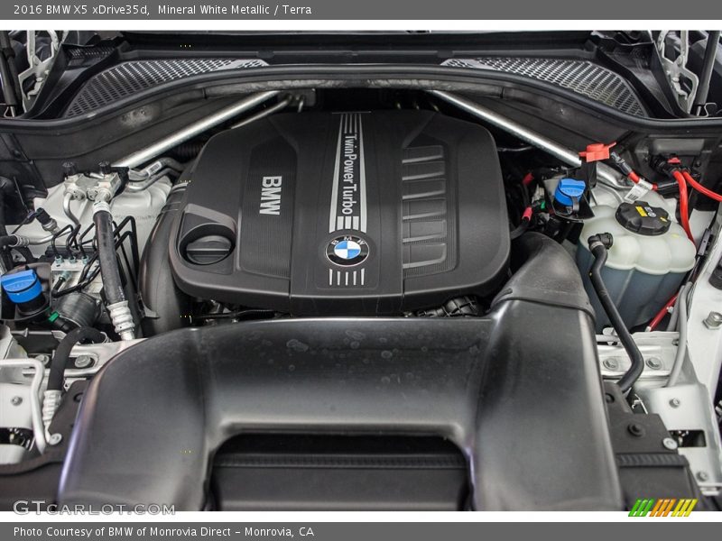 Mineral White Metallic / Terra 2016 BMW X5 xDrive35d