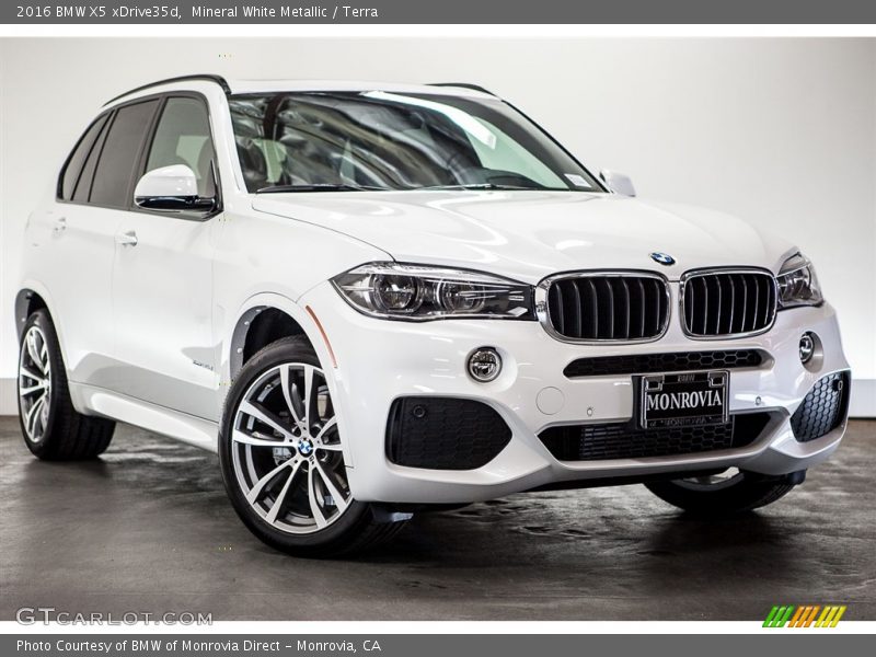 Mineral White Metallic / Terra 2016 BMW X5 xDrive35d