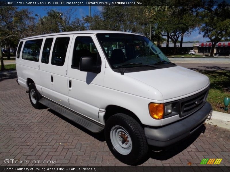 Oxford White / Medium Flint Grey 2006 Ford E Series Van E350 XL 15 Passenger
