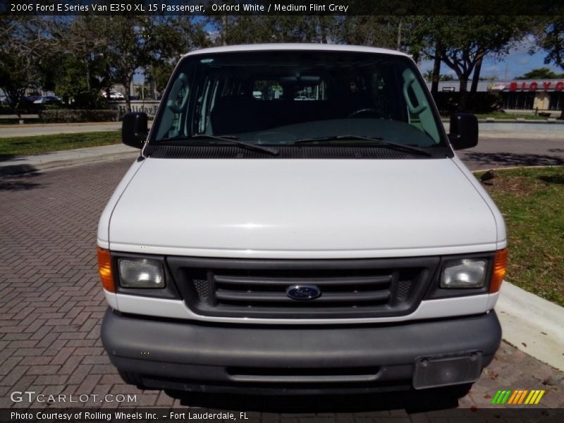 Oxford White / Medium Flint Grey 2006 Ford E Series Van E350 XL 15 Passenger