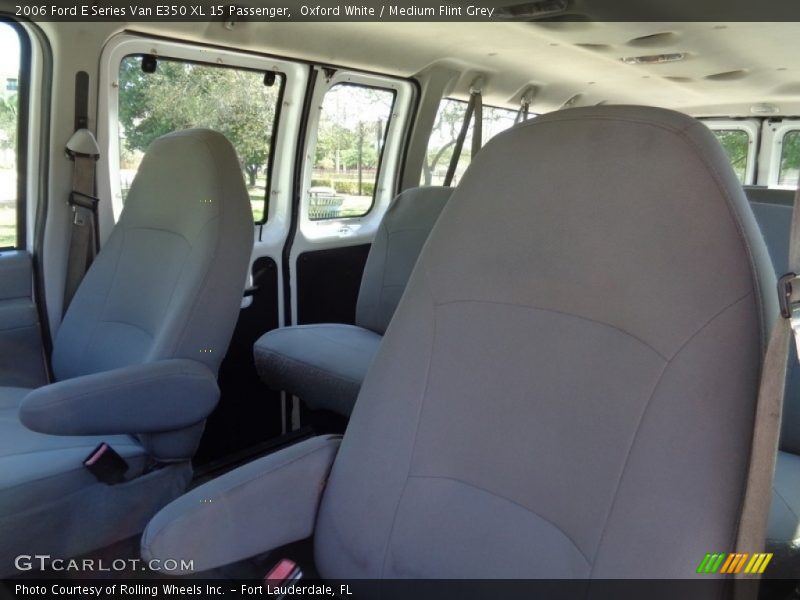 Oxford White / Medium Flint Grey 2006 Ford E Series Van E350 XL 15 Passenger