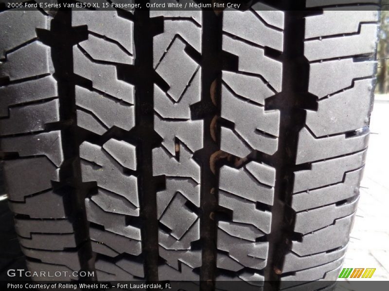 Oxford White / Medium Flint Grey 2006 Ford E Series Van E350 XL 15 Passenger