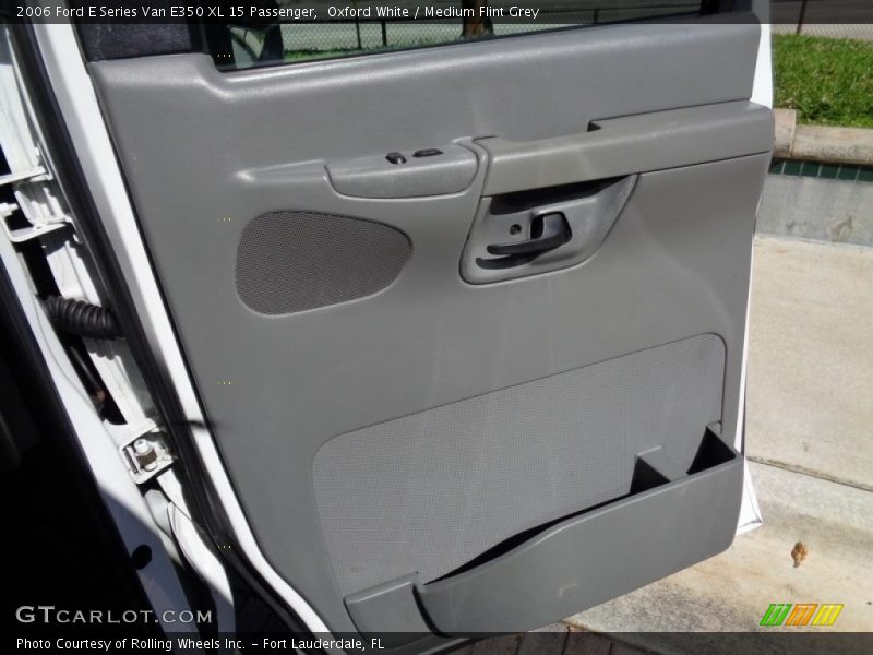 Oxford White / Medium Flint Grey 2006 Ford E Series Van E350 XL 15 Passenger