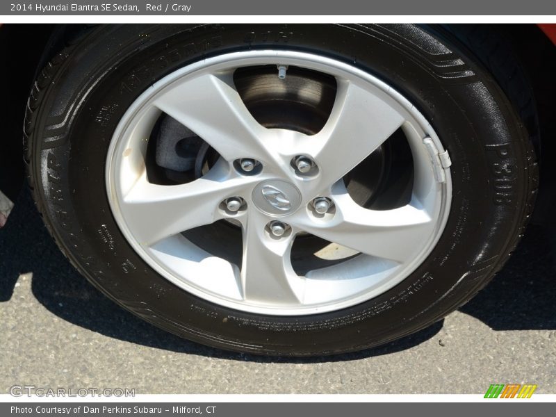 Red / Gray 2014 Hyundai Elantra SE Sedan