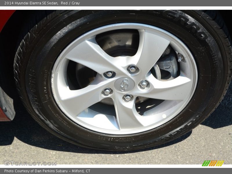Red / Gray 2014 Hyundai Elantra SE Sedan