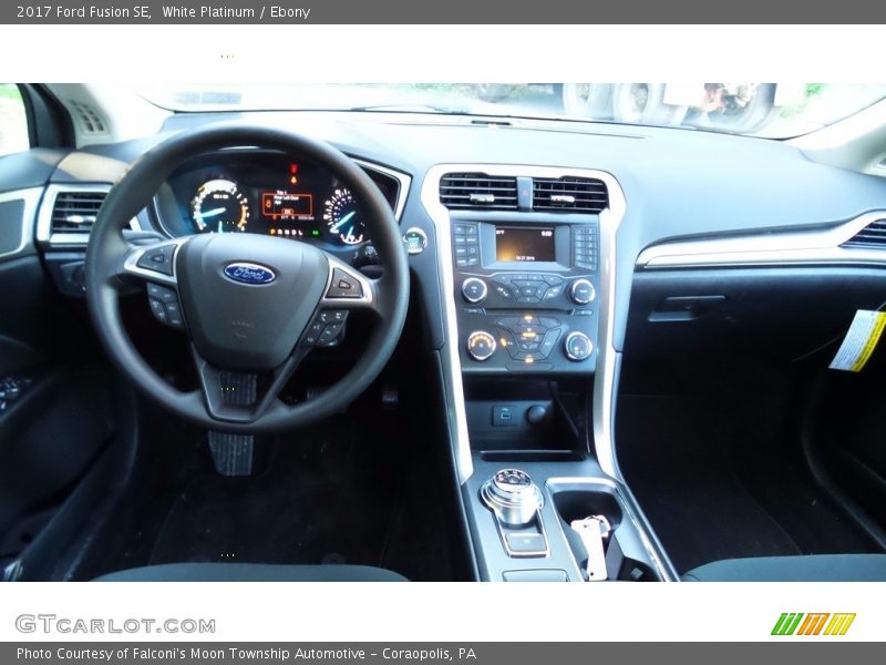 White Platinum / Ebony 2017 Ford Fusion SE