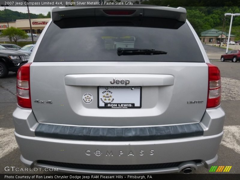 Bright Silver Metallic / Pastel Slate Gray 2007 Jeep Compass Limited 4x4