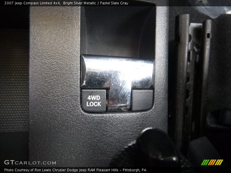 Bright Silver Metallic / Pastel Slate Gray 2007 Jeep Compass Limited 4x4