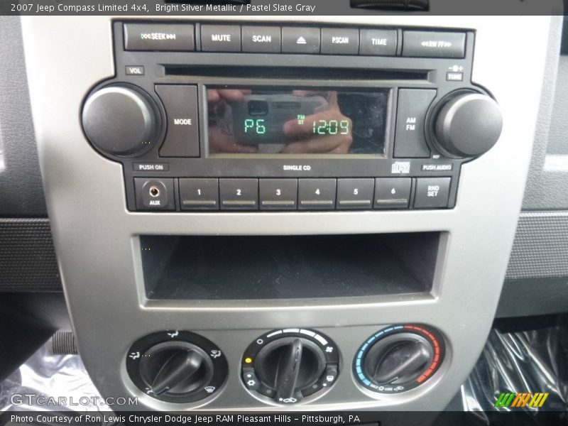 Bright Silver Metallic / Pastel Slate Gray 2007 Jeep Compass Limited 4x4