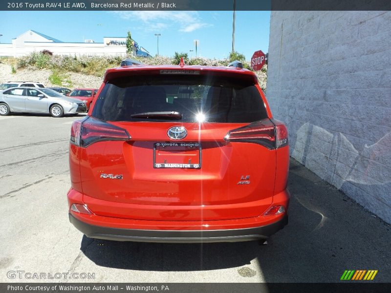 Barcelona Red Metallic / Black 2016 Toyota RAV4 LE AWD