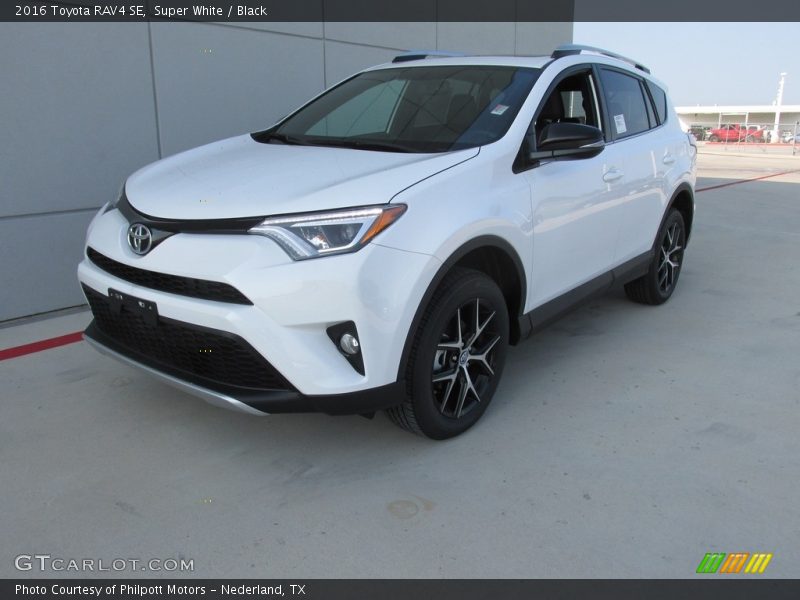 Super White / Black 2016 Toyota RAV4 SE