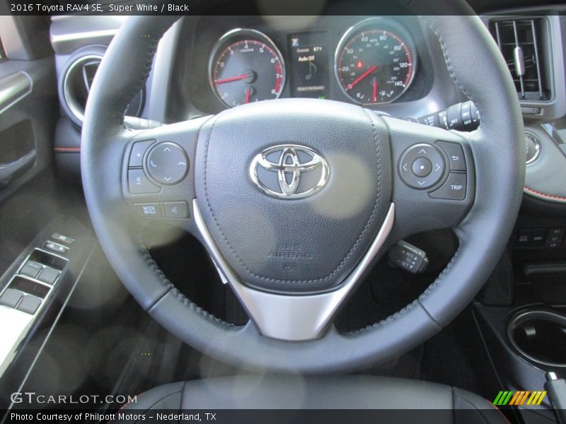 Super White / Black 2016 Toyota RAV4 SE