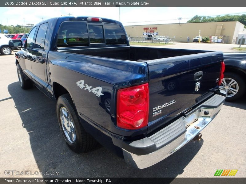 Atlantic Blue Pearl / Medium Slate Gray 2005 Dodge Dakota SLT Quad Cab 4x4