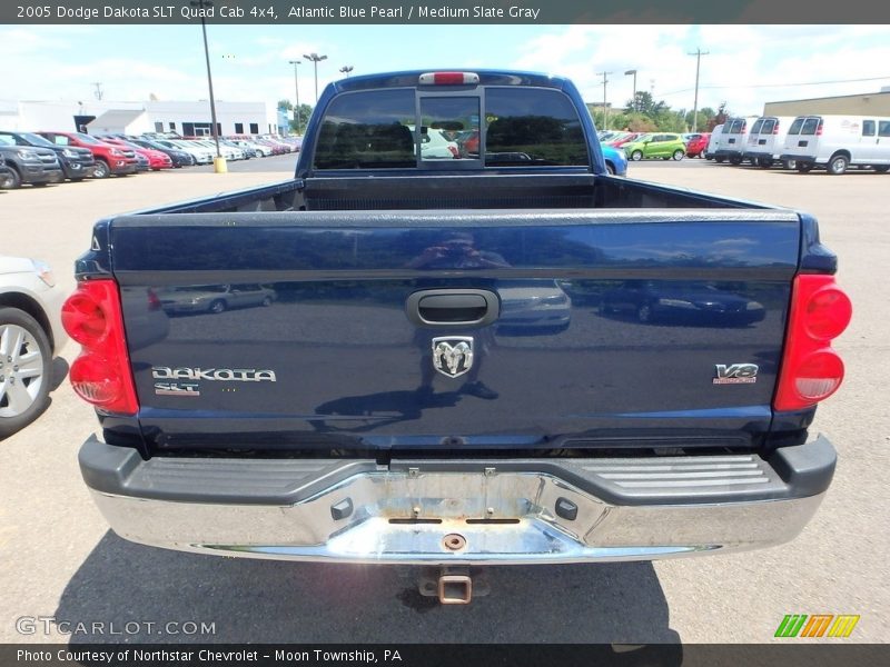 Atlantic Blue Pearl / Medium Slate Gray 2005 Dodge Dakota SLT Quad Cab 4x4