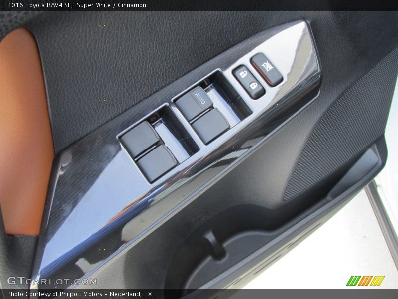 Super White / Cinnamon 2016 Toyota RAV4 SE