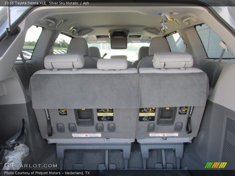 Silver Sky Metallic / Ash 2016 Toyota Sienna XLE