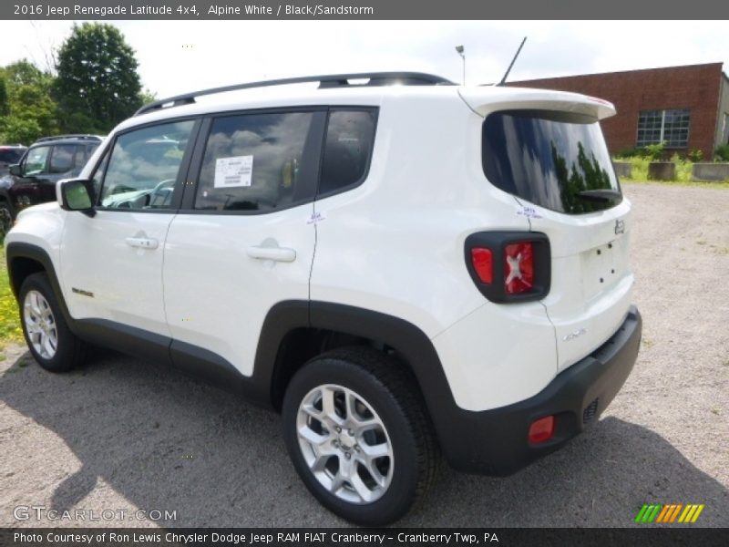 Alpine White / Black/Sandstorm 2016 Jeep Renegade Latitude 4x4
