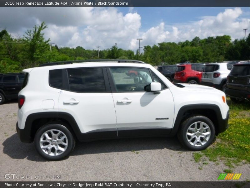 Alpine White / Black/Sandstorm 2016 Jeep Renegade Latitude 4x4