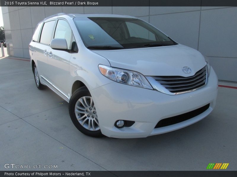 Blizzard Pearl / Dark Bisque 2016 Toyota Sienna XLE