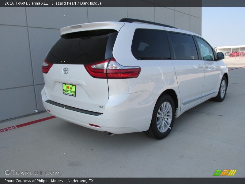 Blizzard Pearl / Dark Bisque 2016 Toyota Sienna XLE